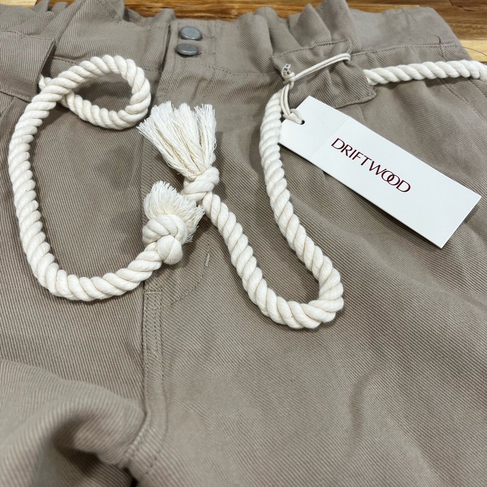 Driftwood Veronica Paperbag Linen Blend Rope Belt Shorts NWT 29 - Picture 9 of 10